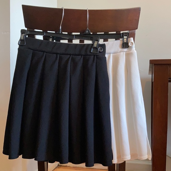 PrettyLittleThing Dresses & Skirts - PRETTYLITTLETHING 2 skirt bundle size 6